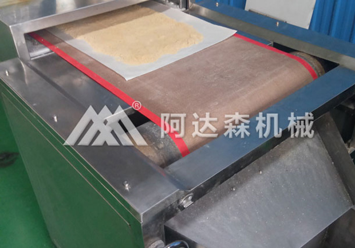 微波干燥機的特點優(yōu)勢：節(jié)能效率高、工藝先進